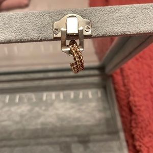 rose gold twisted hoops